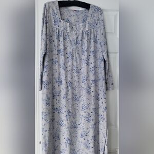 Nightgown